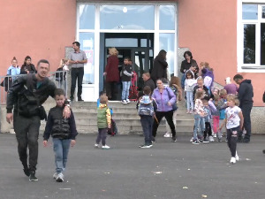 Музичка школа у Лапљем Селу место среће и разоноде за децу са КиМ