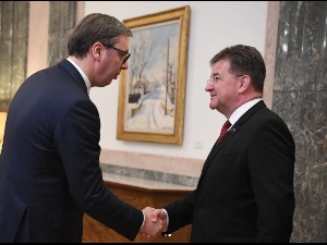 Вучић: Озбиљан и одговоран разговор са Лајчаком о дијалогу