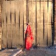 Застава Албаније на вратима Храма Христа Спаса у Приштини