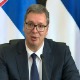 Вучић стигао у Париз, прво сусрет са Макроном