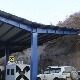 Срби запослени на прелазима Јариње и Брњак поднели оставке
