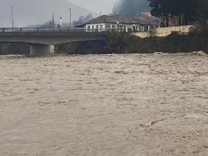 Обилне кише у Црној Гори, страхује се од изливање Бистрице и Лима