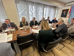 Ружић са ректорима државних универзитета о пројекту државне матуре