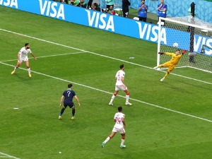 Аустралија савладала Тунис и остала у игри за осмину финала