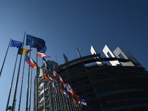 ЕУ: Кршење санкција према Русији кривично дело