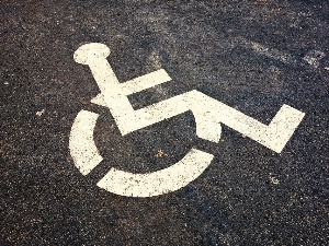У Србији живи скоро 800.000 особа с инвалидитетом - са каквим проблемима се суочавају