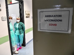 Врховни суд Италије: Вакцина против ковида обавезна