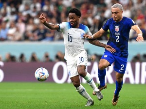 Стерлинг се враћа у Катар, жели да игра против Француске