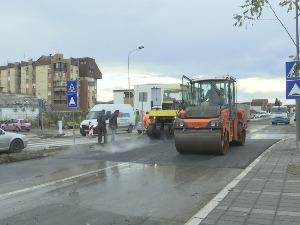 Крагујевац – повређена девојчица у тешком стању, на месту удеса постављају се лежећи полицајци