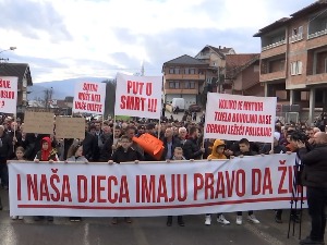 Протест у Новом Пазару због погибије девојчице у саобраћајној несрећи