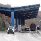 Косовска полиција на Јарињу привела, па пустила, професора са севера КиМ