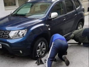 Сарајевски угоститељ платио трошкове туристима из Србије којима су избушене гуме