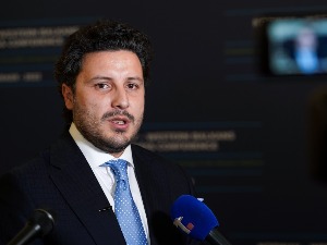 Абазовић осудио рањавање дечака и младића на Косову и Метохији
