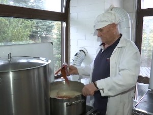 Епархија рашко-призренска припрема храну за више од 2000 корисника