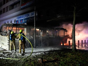 Ко је бацао петарде: Михаел или Мухамед