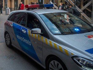 Мушкарац напао полицајце ножем у Будимпешти - један мртав, два рањена