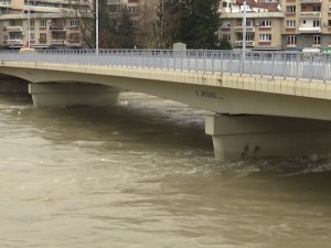 Очекују нас обилне падавине, како треба поступити у случају евакуације