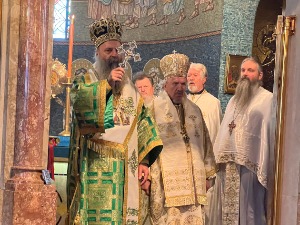 Патријарх Порфирије служио литургију у Цркви Светог Саве у Милвокију 