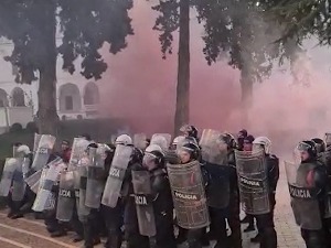 Поново нереди у Тирани, Бериша и Мета позвали на револуционарни протест против Раме 