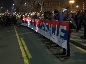 Претње председнику Вучићу на протесту у Београду