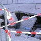 На Савском тргу се отворила велика рупа; извођач радова: Штету направило доставно возило