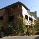 Празне и оронуле зграде чекају станаре, држава дала рок од две године да буду завршене