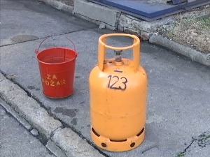 Пуњење плинских боца на дивље и онлајн куповина – мачка у џаку, а глава у торби