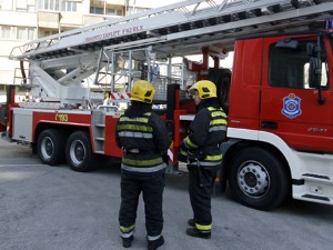 Пожар у Црнотравској улици у Београду, тешко повређен мушкарац