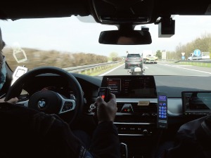 Дивљао на ауто-путу, возио скоро 250 километара на сат